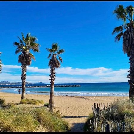 Апартаменти Le Venise 3 Etoiles Frejus Сент-Егюльф Екстер'єр фото