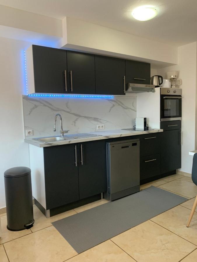 Апартаменти Le Venise 3 Etoiles Frejus Сент-Егюльф Екстер'єр фото