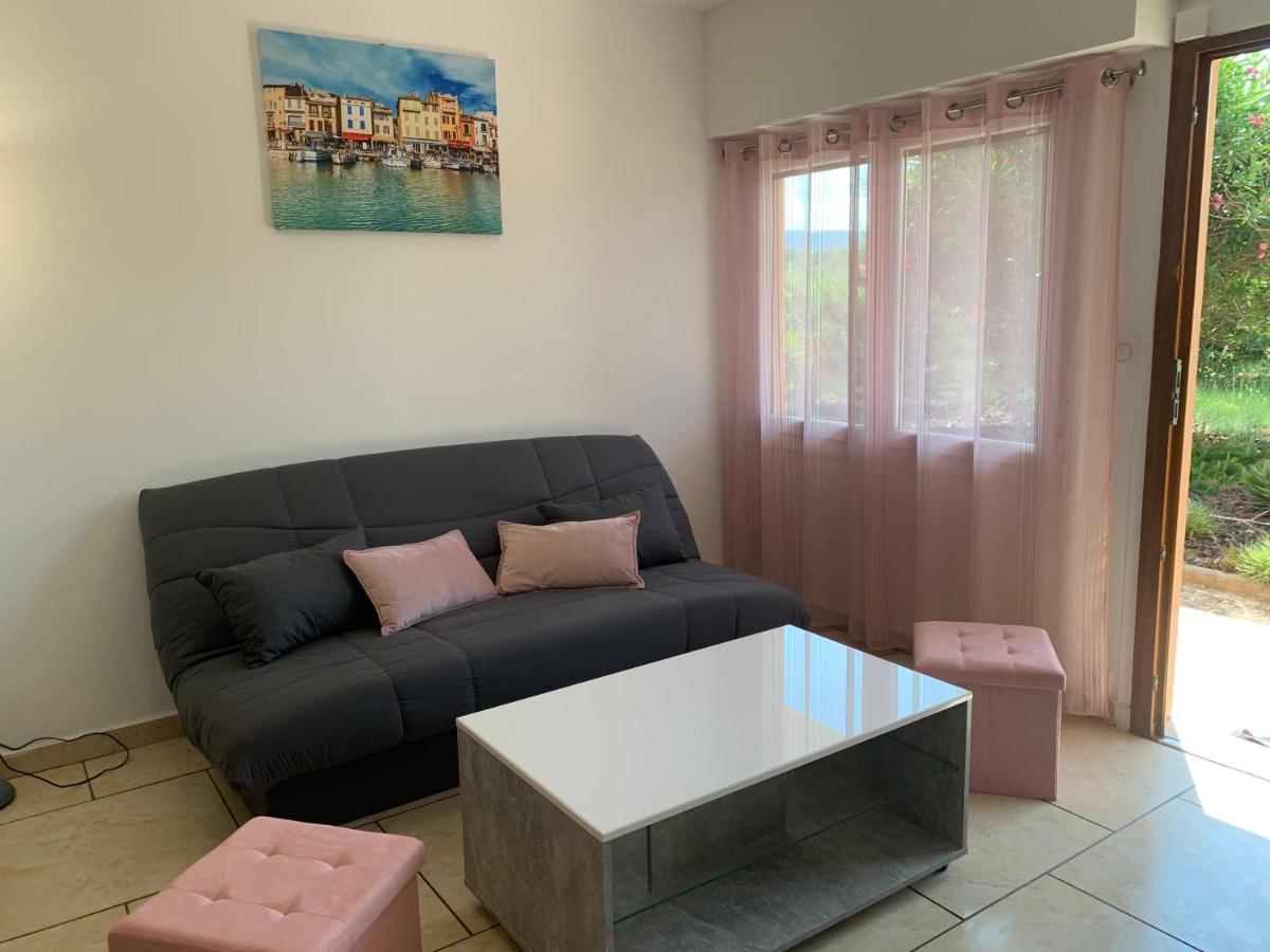 Апартаменти Le Venise 3 Etoiles Frejus Сент-Егюльф Екстер'єр фото